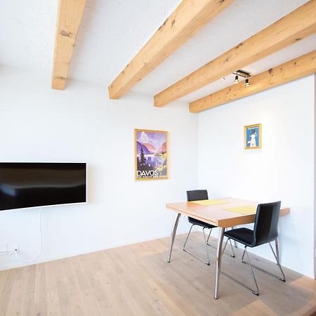 Ferienwohnungen, Carlton Am Park, Davos Platz Екстериор снимка