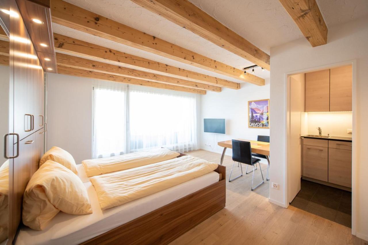 Ferienwohnungen, Carlton Am Park, Davos Platz Екстериор снимка