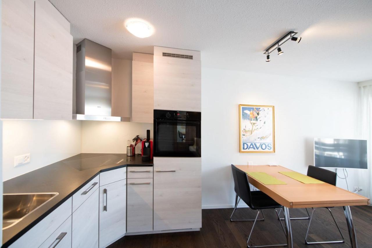 Ferienwohnungen, Carlton Am Park, Davos Platz Екстериор снимка