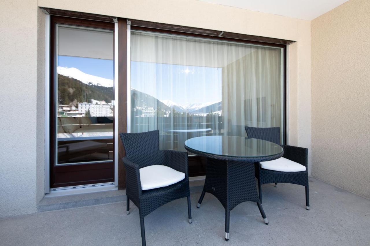 Ferienwohnungen, Carlton Am Park, Davos Platz Екстериор снимка