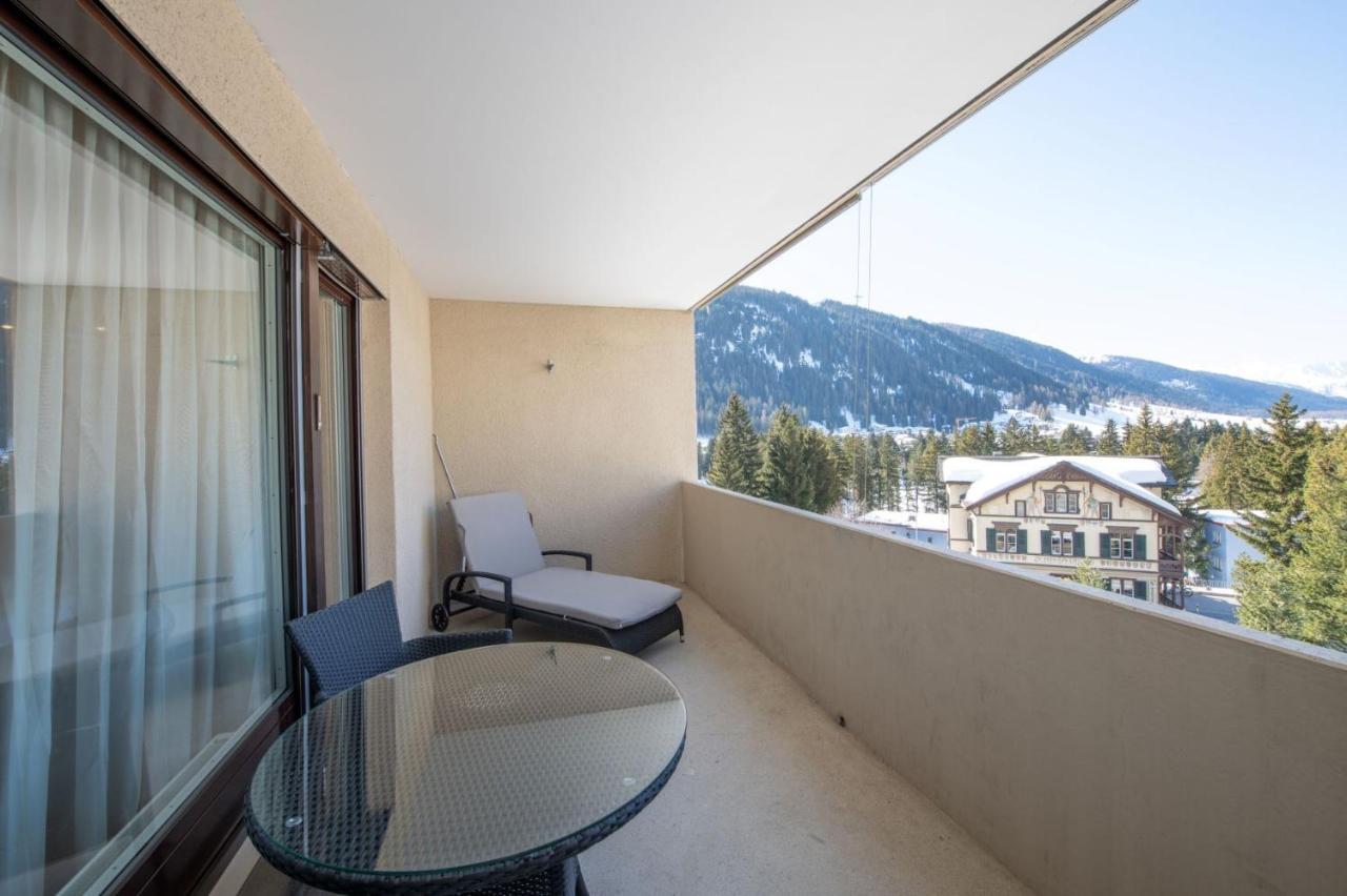 Ferienwohnungen, Carlton Am Park, Davos Platz Екстериор снимка