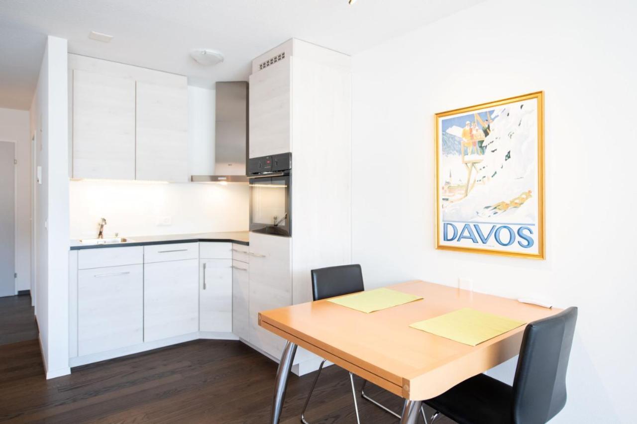Ferienwohnungen, Carlton Am Park, Davos Platz Екстериор снимка