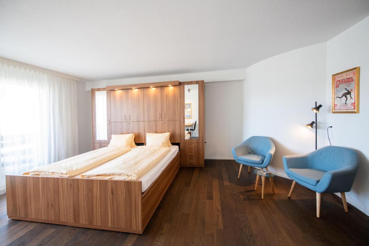 Ferienwohnungen, Carlton Am Park, Davos Platz Екстериор снимка