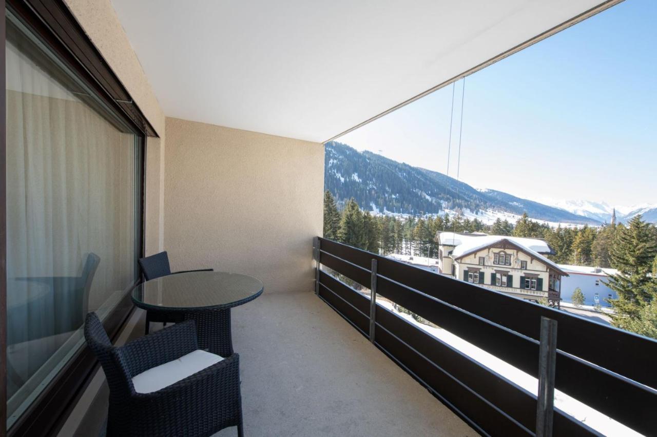 Ferienwohnungen, Carlton Am Park, Davos Platz Екстериор снимка